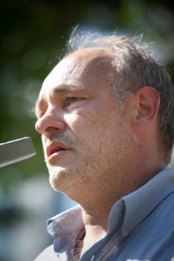 250_0_KEEP_RATIO_SCALE_CENTER_FFFFFF