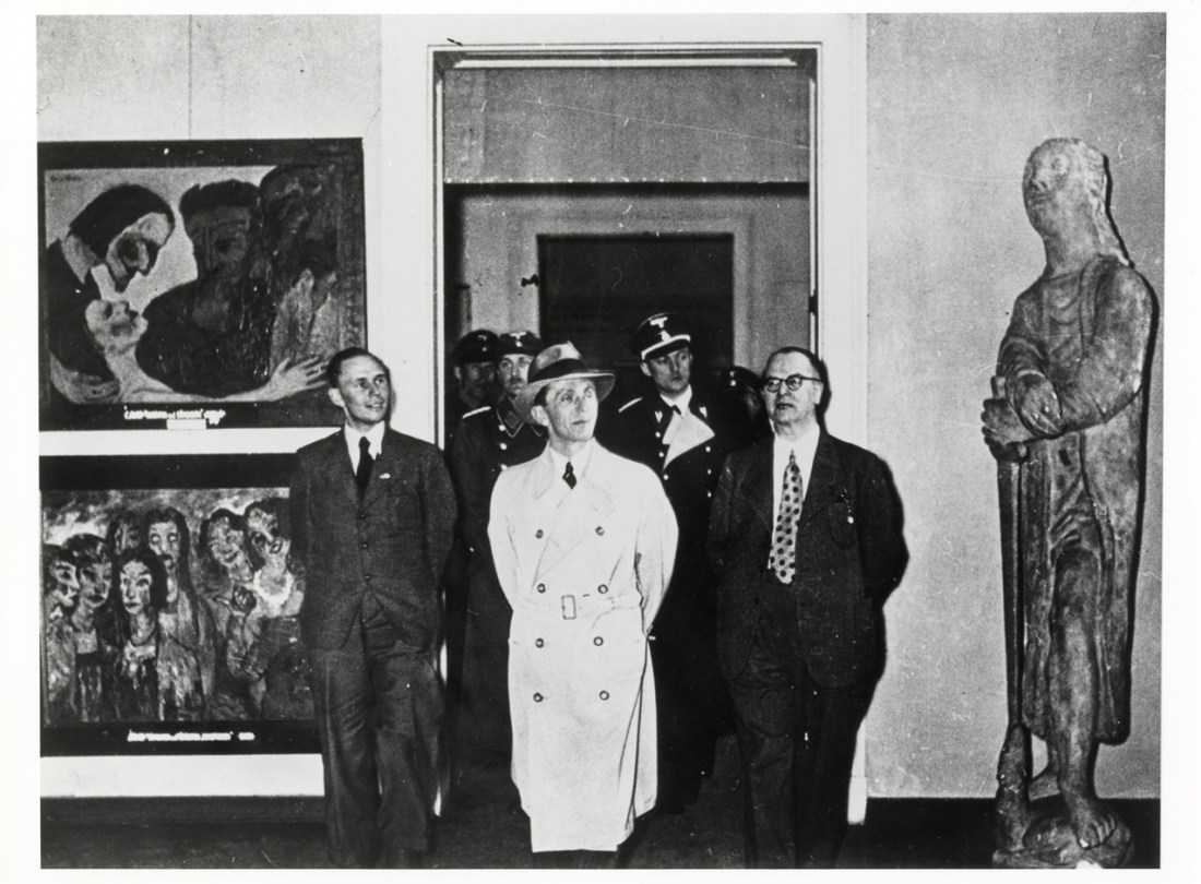 EN_Presse_Foto_EntarteteKunst-Goebbels_klein
